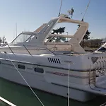 船上ホテル Eden Marine *