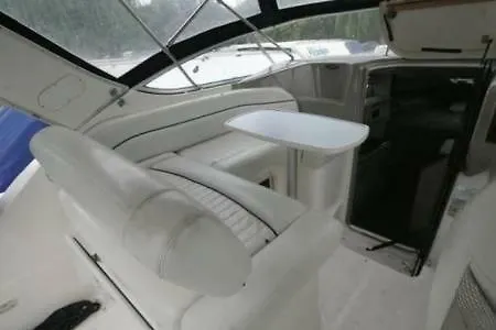 Ботель Eden Marine