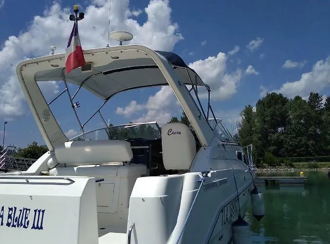 بوتيل Eden Marine *